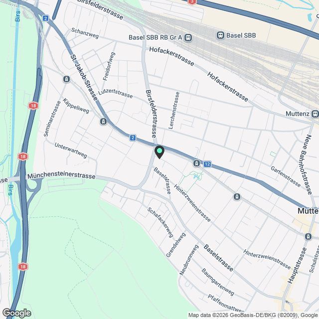 Neu renoviertes 6-Zimmer Doppelhaus mit Parkplätzen, Sitzplatz und Garten - Karte