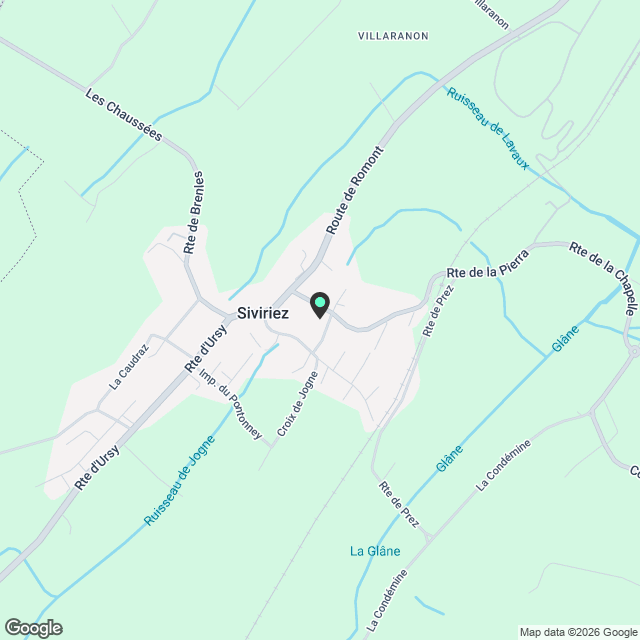 Appartement neuf de 5,5 pièces avec jardin dans un village calme - Karte