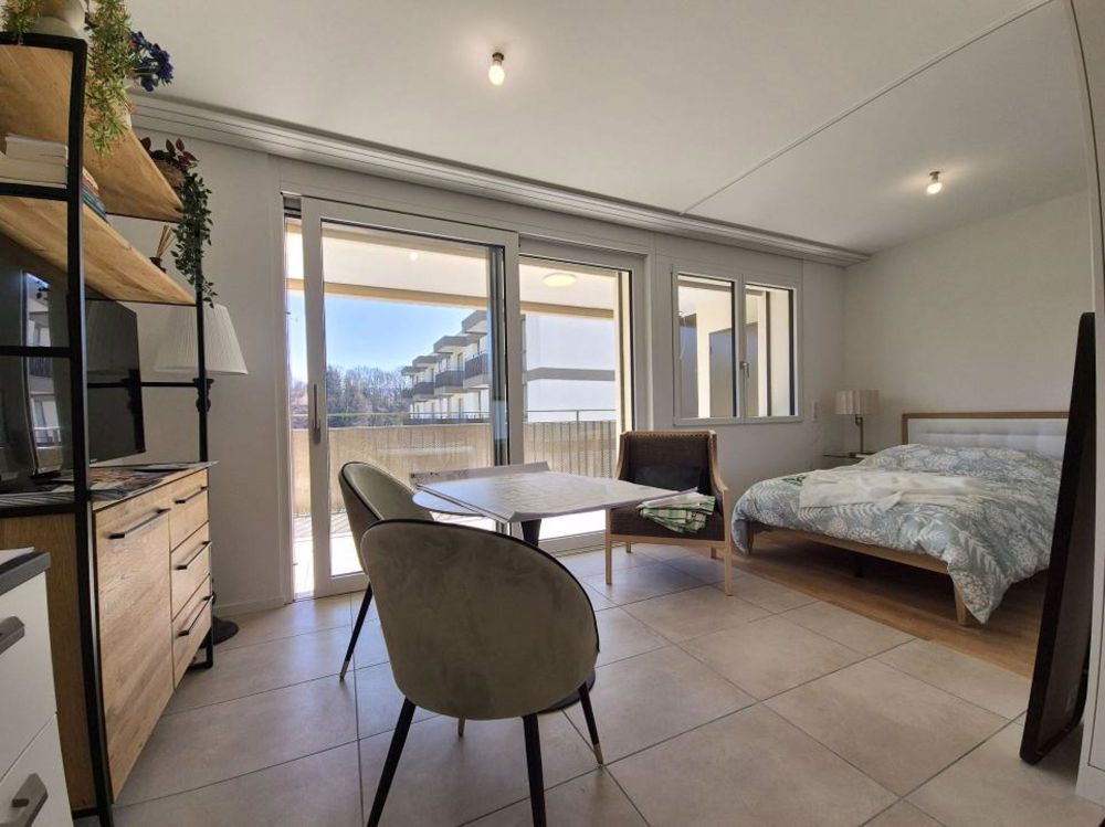 Pour senior, avec encadrement social ! Appartement neuf de 1.5 pièces au 1er étage - Bild 4