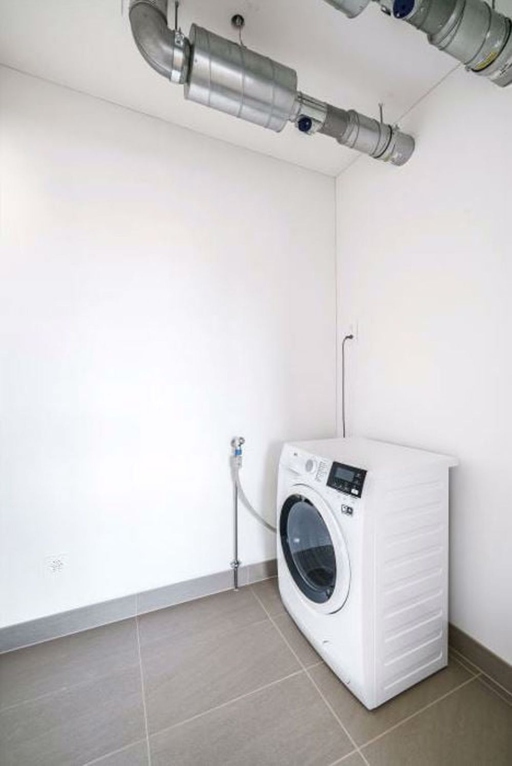 schöne 2.5 Zimmer Wohnung mit Loggia im Trendquartier Baleo Erlenmatt - Diverse