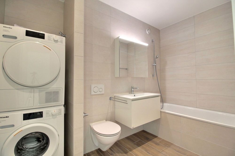 Prächtige 3.5-Zimmer-Wohnung zur Miete in Marly - Salle de bain