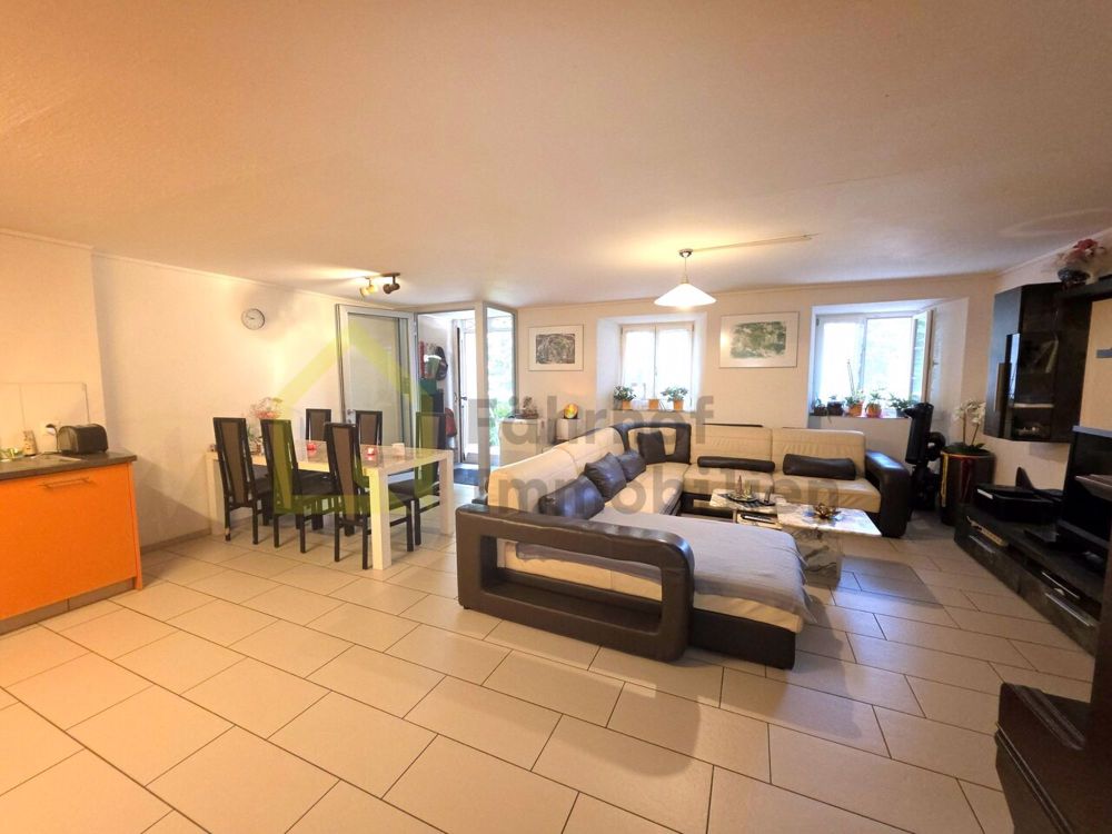 Sonnige Familienwohnung mit Sitzplatz - Bild 9