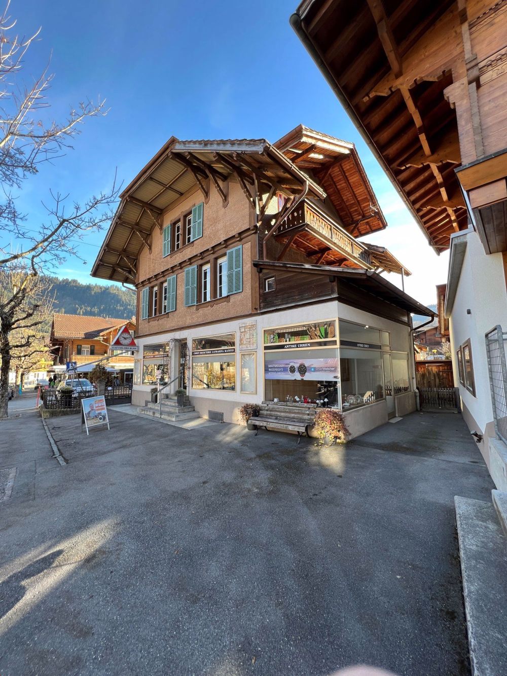 Moderne 3-Zimmer-Wohnung im Herzen von Zweisimmen - Bild 1
