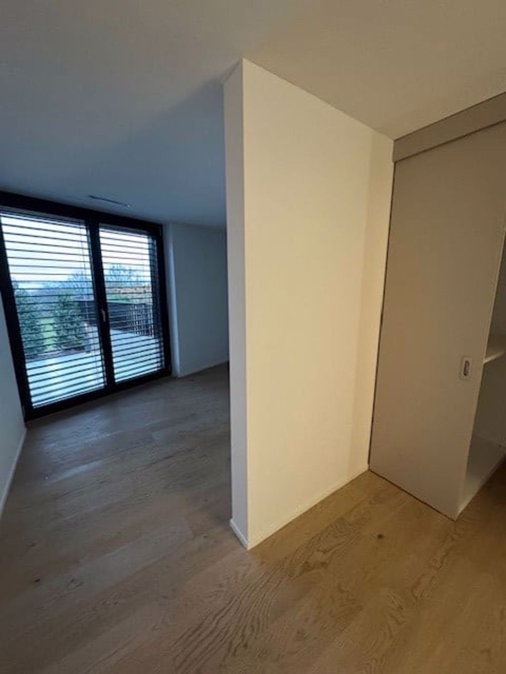 NEUBAUWOHNUNG - 3.5 Zimmer-Wohnung - sehr grosszügig und mit toller Aussicht und Ruhe - Bild 13