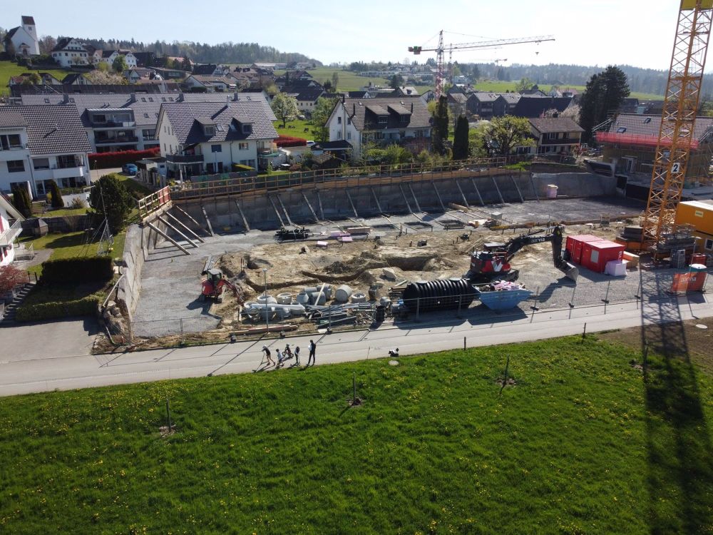Erstbezug: 3.5-Zimmer-Gartenwohnung mit Terrasse und Schwimmteich - Bild 6