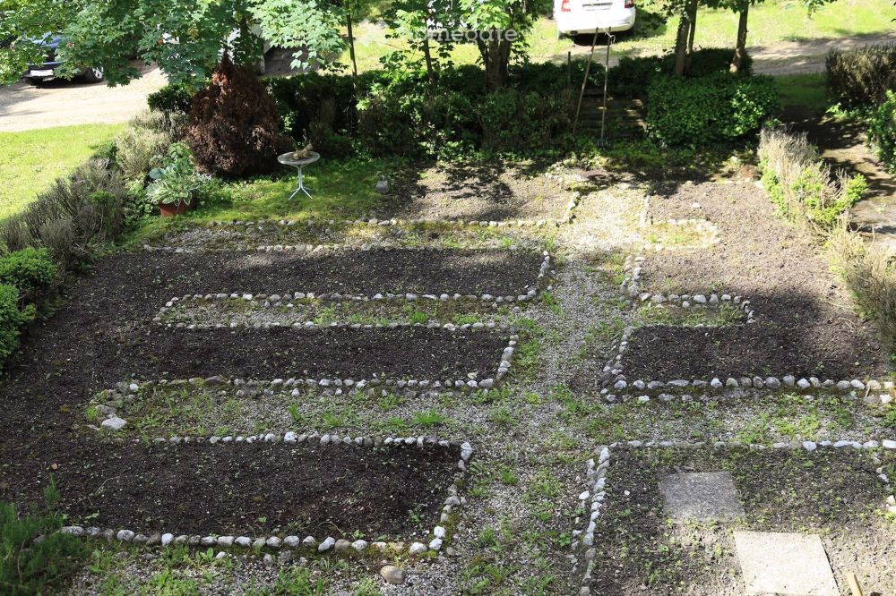 4 pièce de charme avec cheminée & jardin/4 room apt w/ garden & firepl - Bild 6