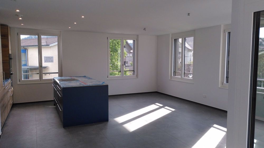 4 1/2 Zimmer Loggia-Wohnung - Essbereich