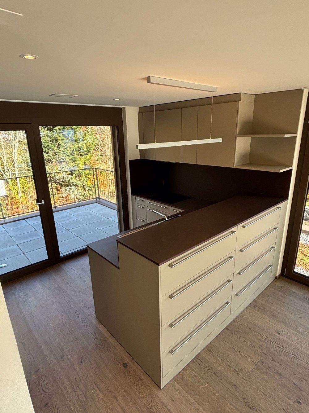 Neubau 3.5 Zimmer-Attika-Wohnung mit zwei Terrassen und Blick in die Natur - Bild 7