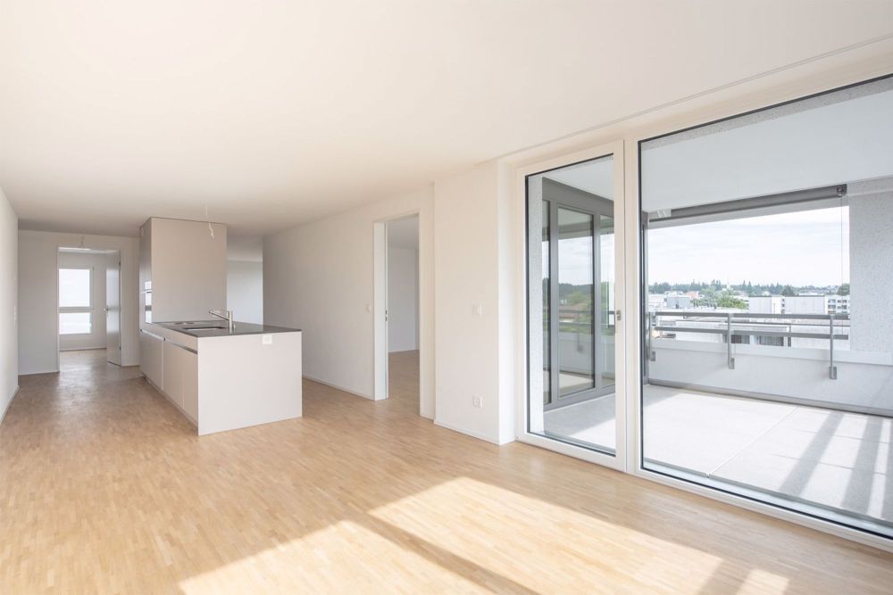 Moderne 3.5-Zimmer-Wohnung mit Balkon und Stadtblick in Zollikofen - Bild 2