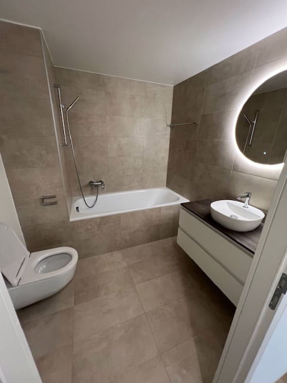 Schönes, modernes 4-Zimmer-Apartment mit Garage in Veyrier - Übernahme des Mietvertrags - Bild 5