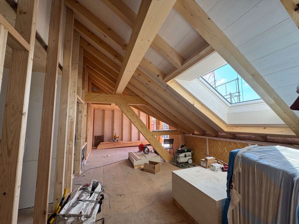 Frisch renovierte Dachwohnung - Bild 3