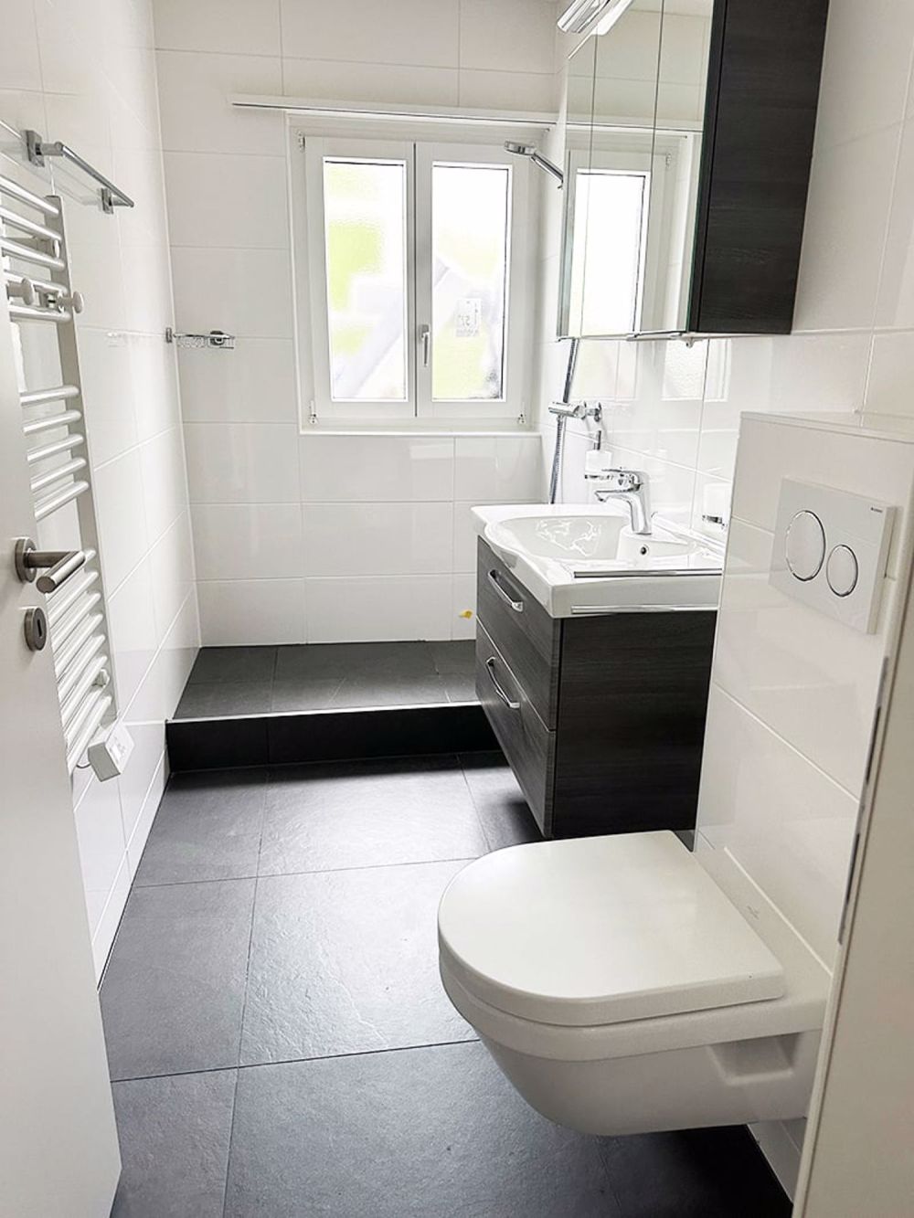 Erstvermietung von modern renovierten 4.5-Zimmerwohnungen mit 15m2 Balkon - Bild 4