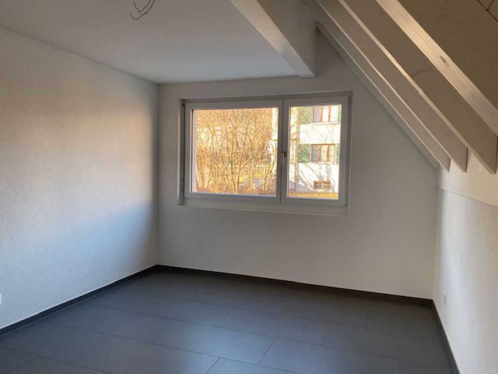 Modernes Wohnen in Oberdorf BL - 1222 1202 220125 Zimmer lll