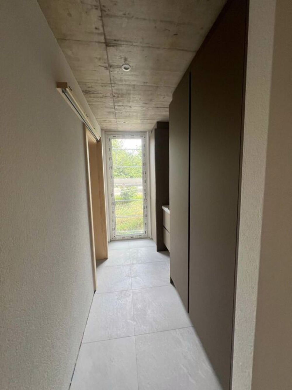 Neue Luxus-WG - Möblierte Zimmer mit Balkon, 2 Schritte vom Bahnhof entfernt! - Bild 1