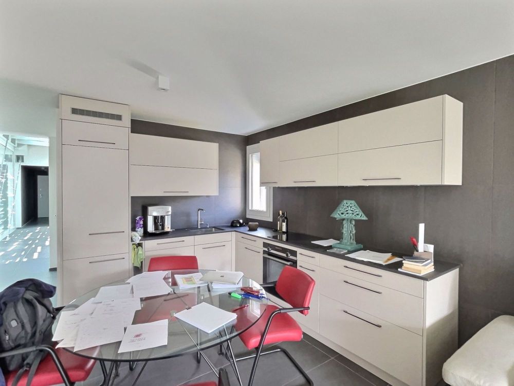 Modernes Doppelhaus, ungewöhnlich - Zu vermieten - Duplex, 4.5 pièces, 150.00 m2