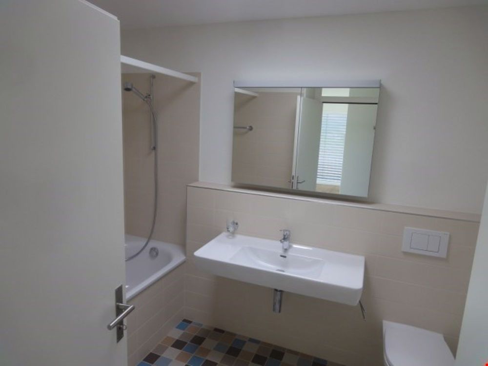 Moderne 2,5 Zimmer-Parterrewohnung - Bild 5