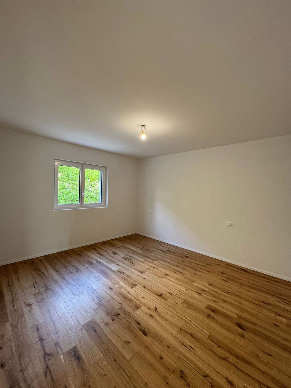 Neubau - R01 - 3.5-Zimmer-Wohnung mit Terrasse und Garten - Bild 4