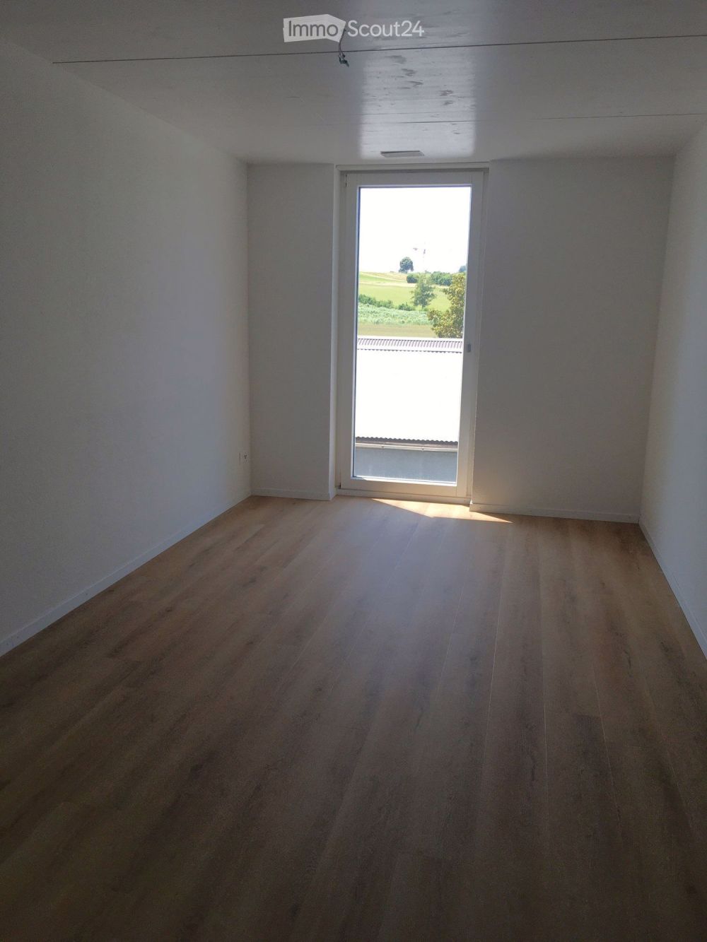 Frisch sanierte 4.5-Zimmerwohnung mit Aussicht – direkt am Moossee - Bild 5