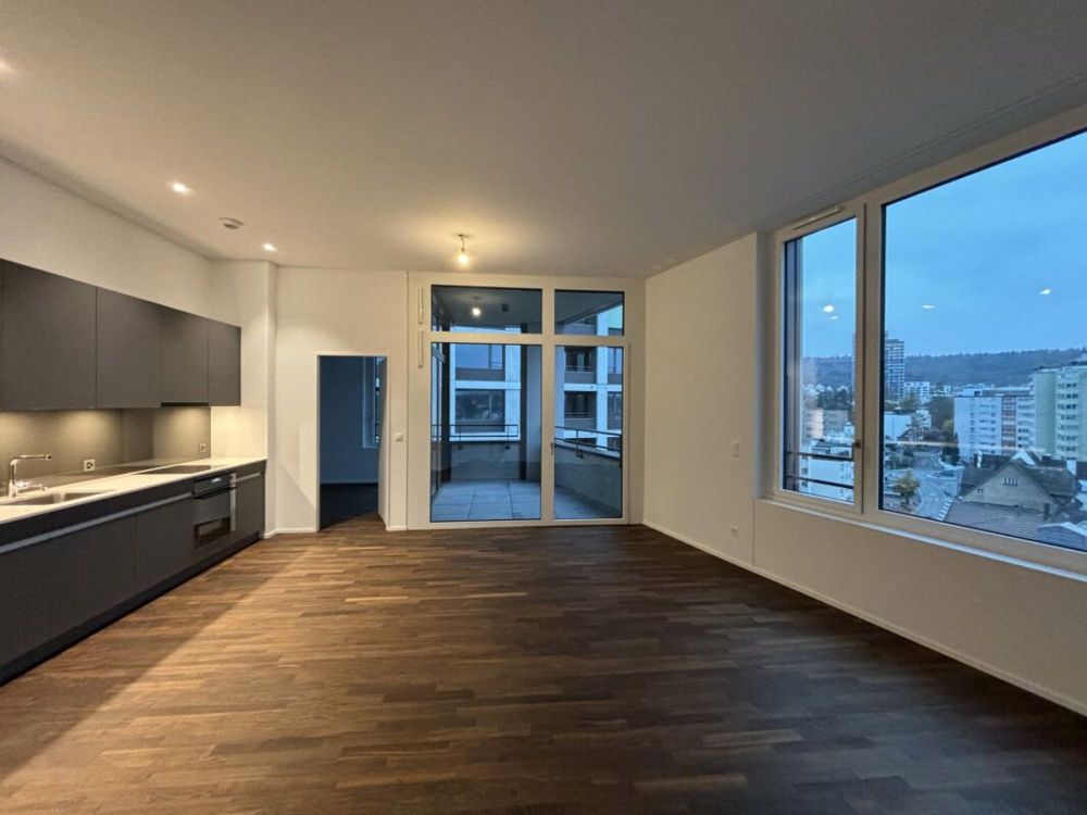 Schöne 2.5-Zimmerwohnung mit Panoramablick - Bild 2