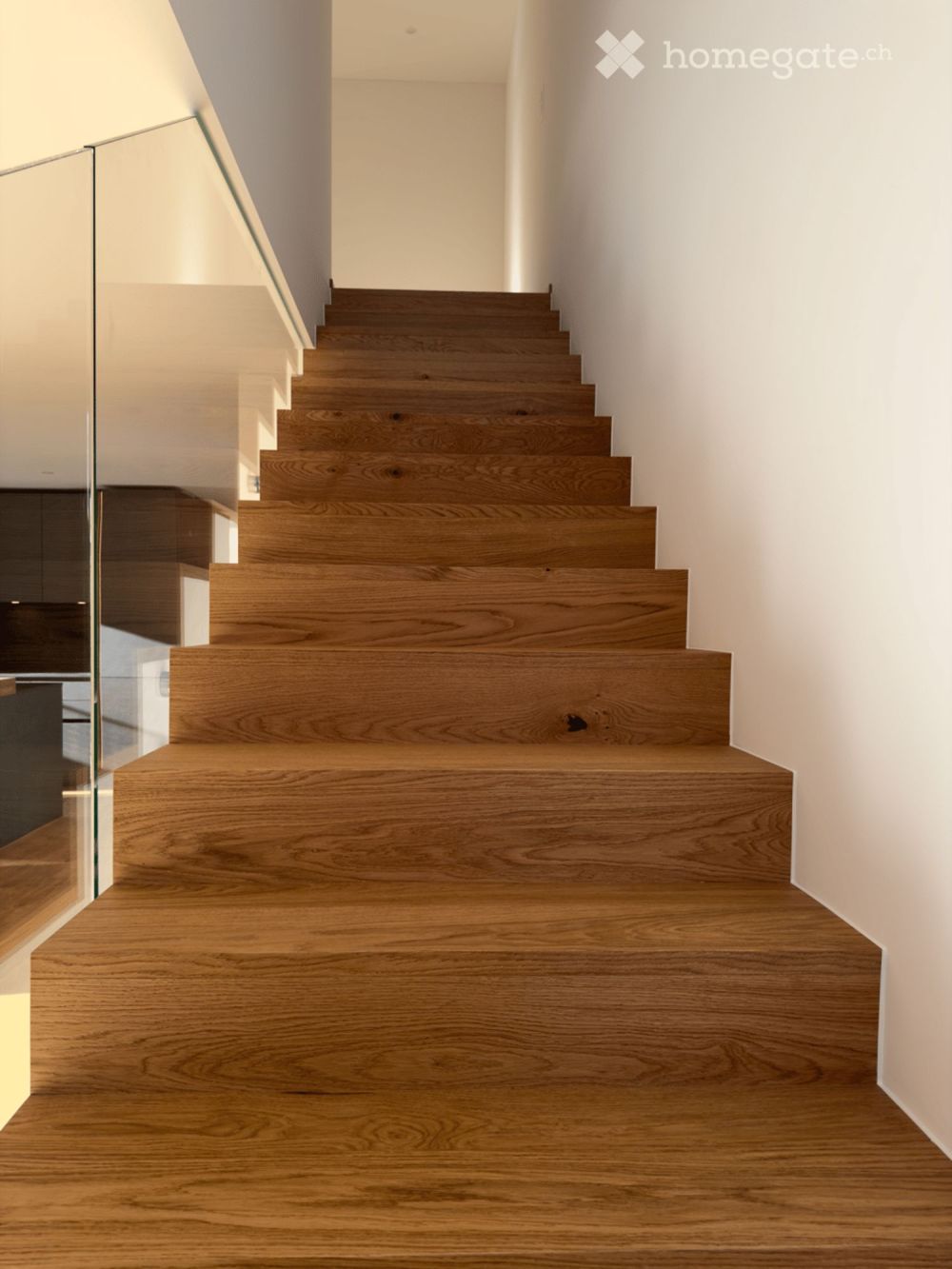 Erstvermietung 5.5-Zimmer-Duplex-Wohnung mit grossem privatem Garten (370m2) mitten in Adliswil - Bild 9