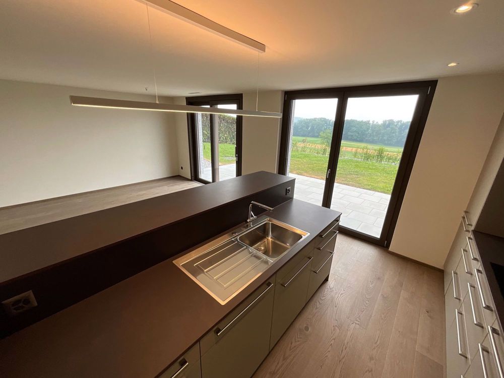 3.5-Zimmer-Garten-Wohnung mit atemberaubendem Ausblick und Zusatzraum - Bild 7
