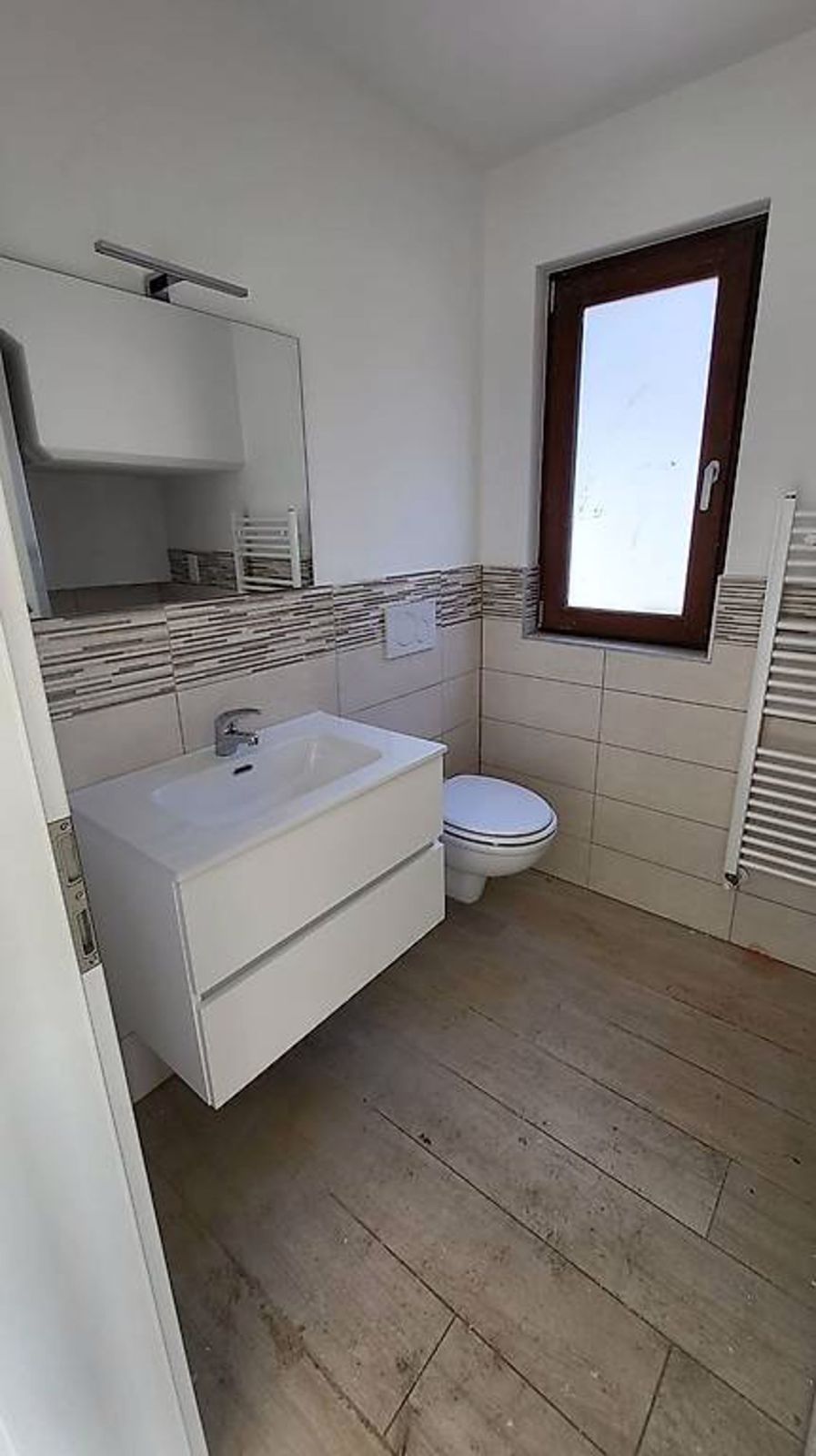 Moderne Villa mit Garten zu vermieten - Bild 3