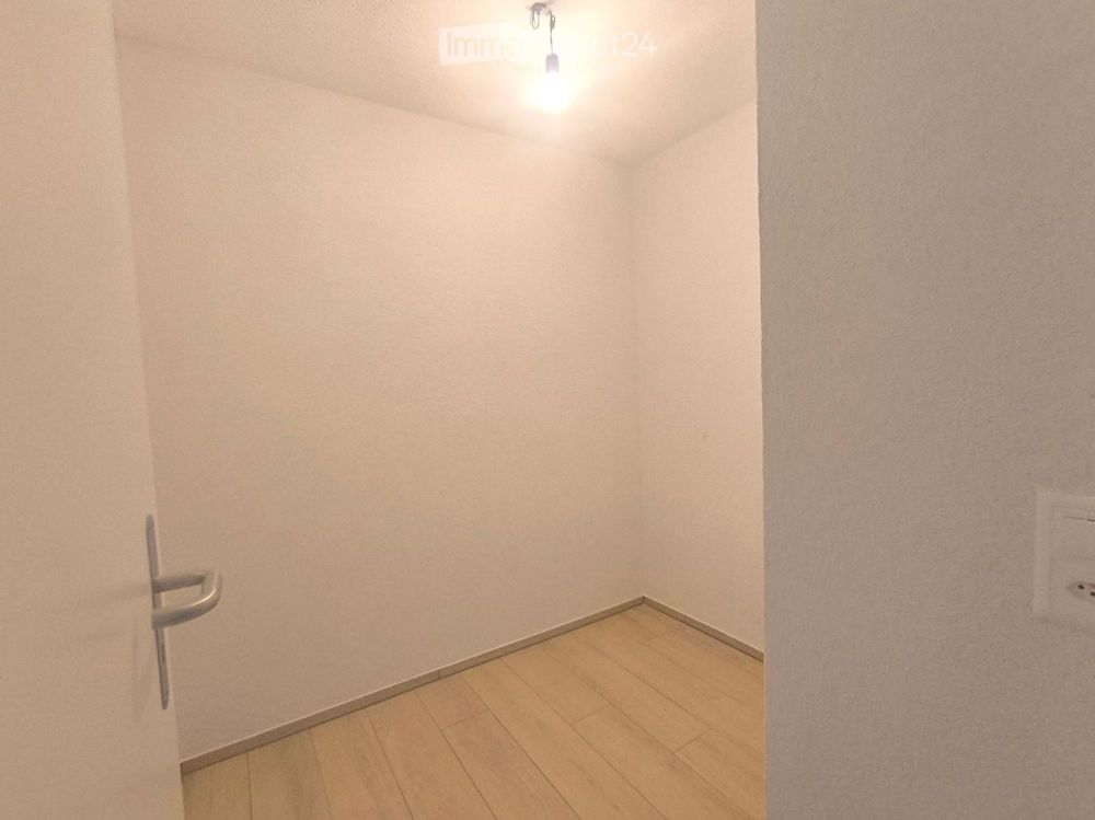 Erstvermietung DEFH: exklusive Duplex-Wohnung mit Weitblick, Gartenterrasse und modernem Komfort - Bild 8