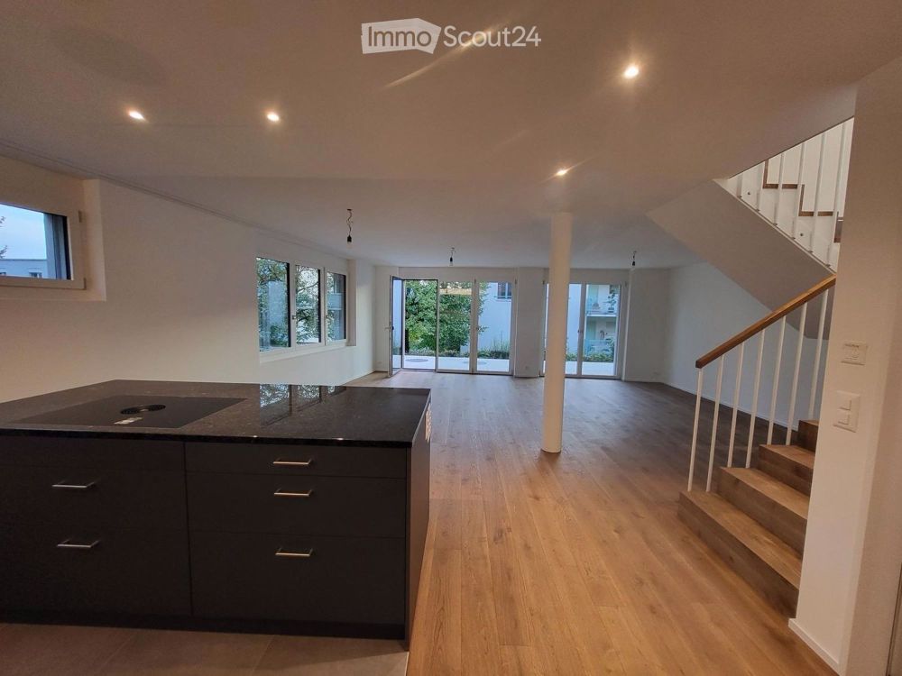 Moderne 4.5-Zimmer-Duplex-Wohnung in ruhiger Lage - Bild 1