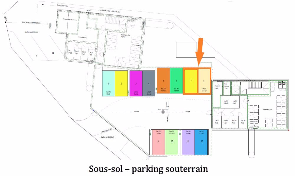 Neue 5.5-Zimmer-Wohnung im Erdgeschoss mit 1 Terrasse und 2 Gärten - Parking 7 + 8