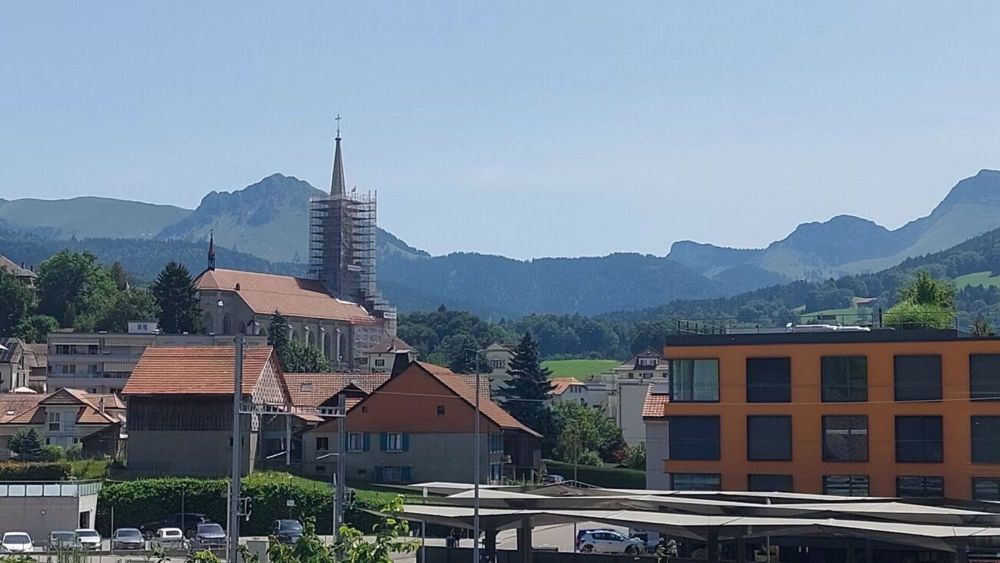 Neue Luxus-WG - Möblierte Zimmer mit Balkon, 2 Schritte vom Bahnhof entfernt! - Bild 9