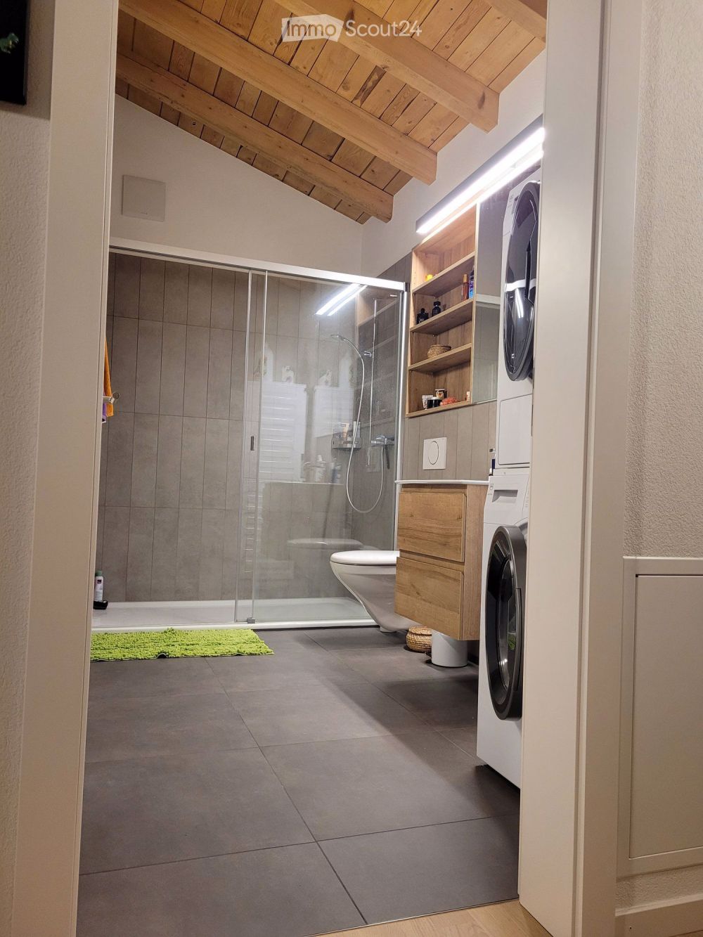 Grosszügige Dachwohnung in Kandergrund - Bild 3