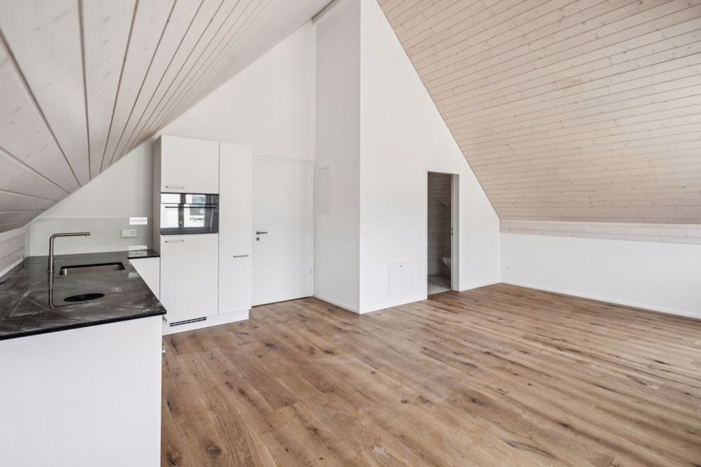 ERSTBEZUG - HOCHWERTIGES STUDIO - Wohnen / Essen / Schlafen