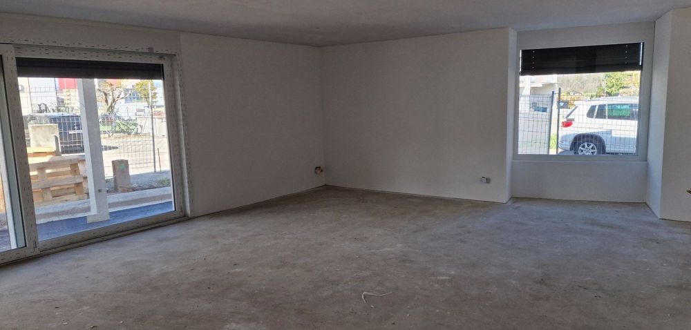 Erstbezug 4.5 Zimmer Wohnung mit privatem Garten - Bild 2