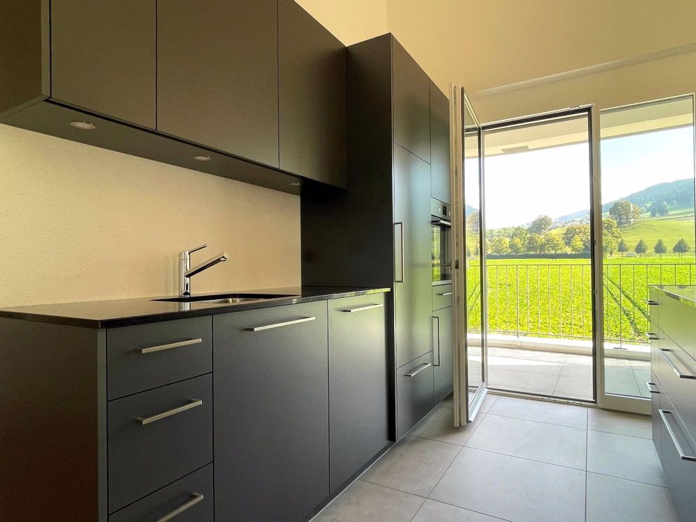 Moderne Dachwohnung mit Blick ins Grüne - Bild 1
