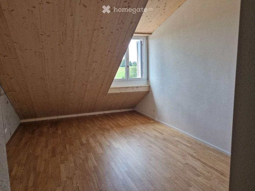 Moderne 4.5-Zimmer-Maisonette-Wohnung in ruhiger Lage von Ossingen - Bild 3