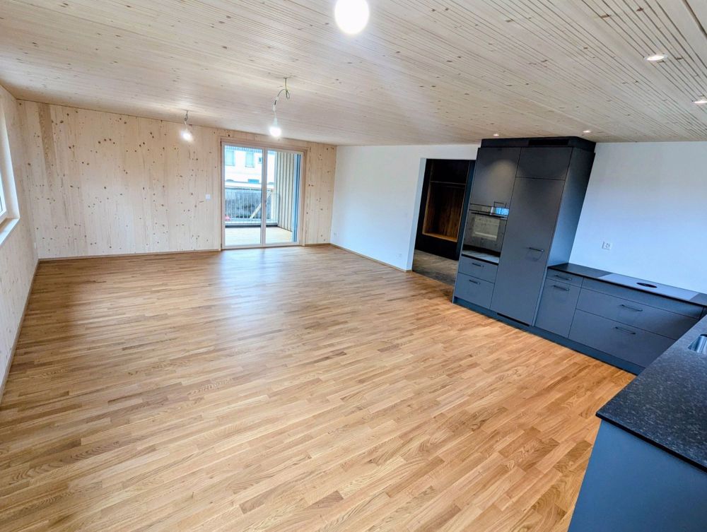 Erstbezug moderne charmante 4.5 Zimmer Wohnung - Bild 1