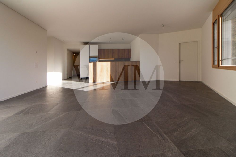 HELLES 4.5 ZIMMER-WOHNUNG MIT GROßER TERRASSE UND FREIER AUSBLICK - Bild 4