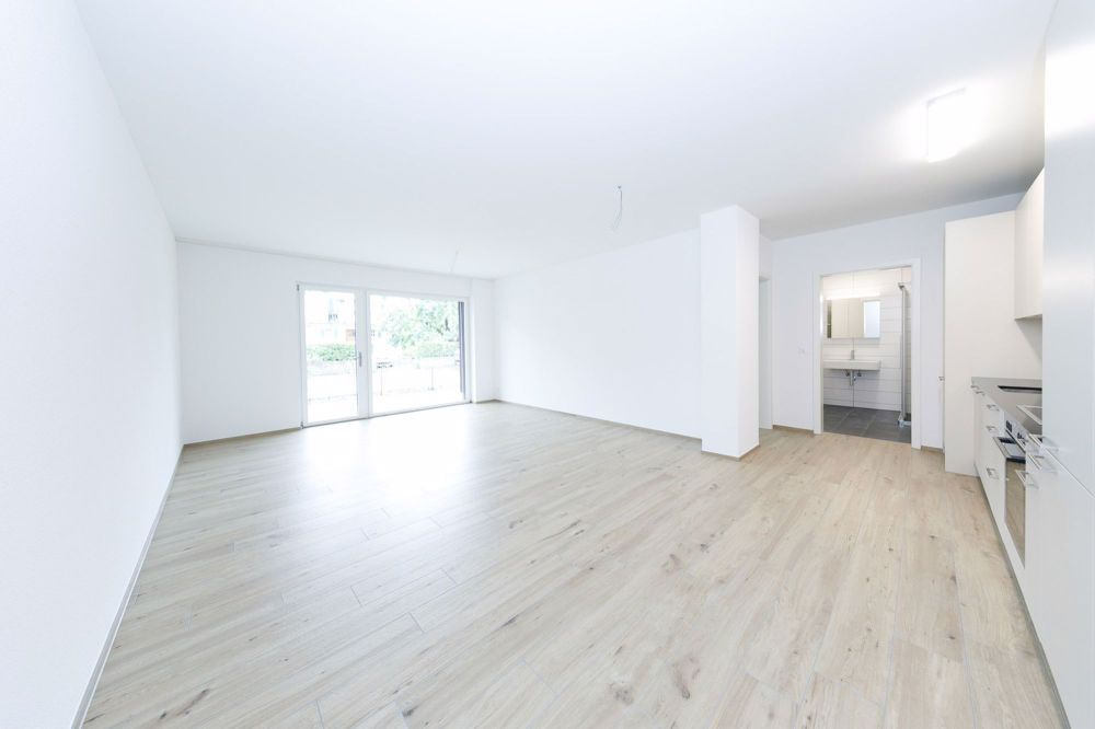 Top moderne Neubau im Herzen von Oberentfelden - Bild 1
