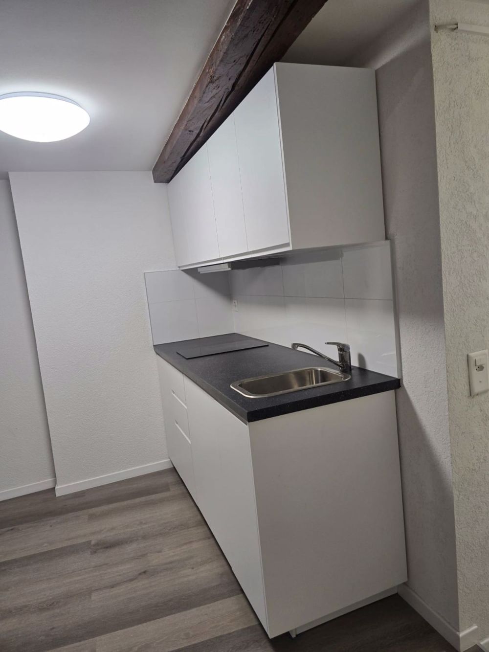 Sehr schönes 1-Zimmer-Apartement renoviert ** 1. Vermietung ** - Bild 9