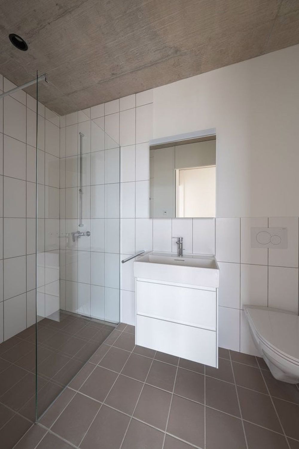 Moderne 3.5-Zimmer-Wohnung mit Panoramablick in Rudolfstetten - Bild 4
