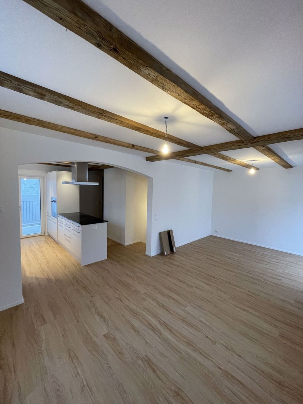 Neubau Einfamilienhaus mit Dorfcharme - Wohn- und Esszimmer