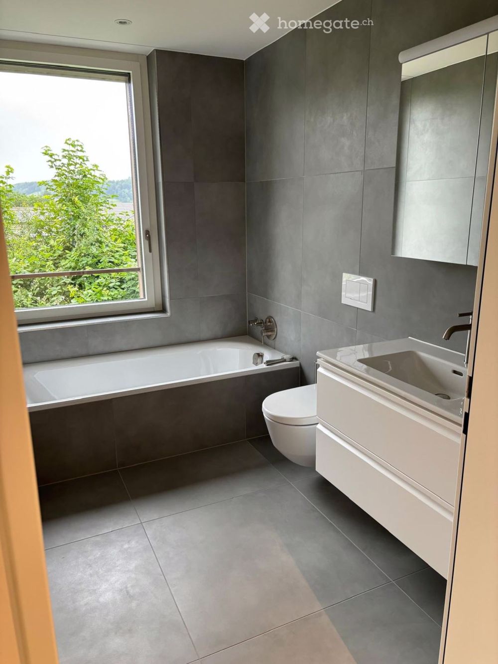 Exklusive 5.5-Zimmer-Terrassenwohnung in Rifferswil - Bild 2