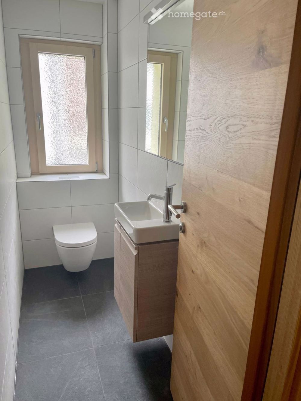 1.5-Zimmer-Wohnung mit Balkon, neu renoviert in Naters - Bild 4