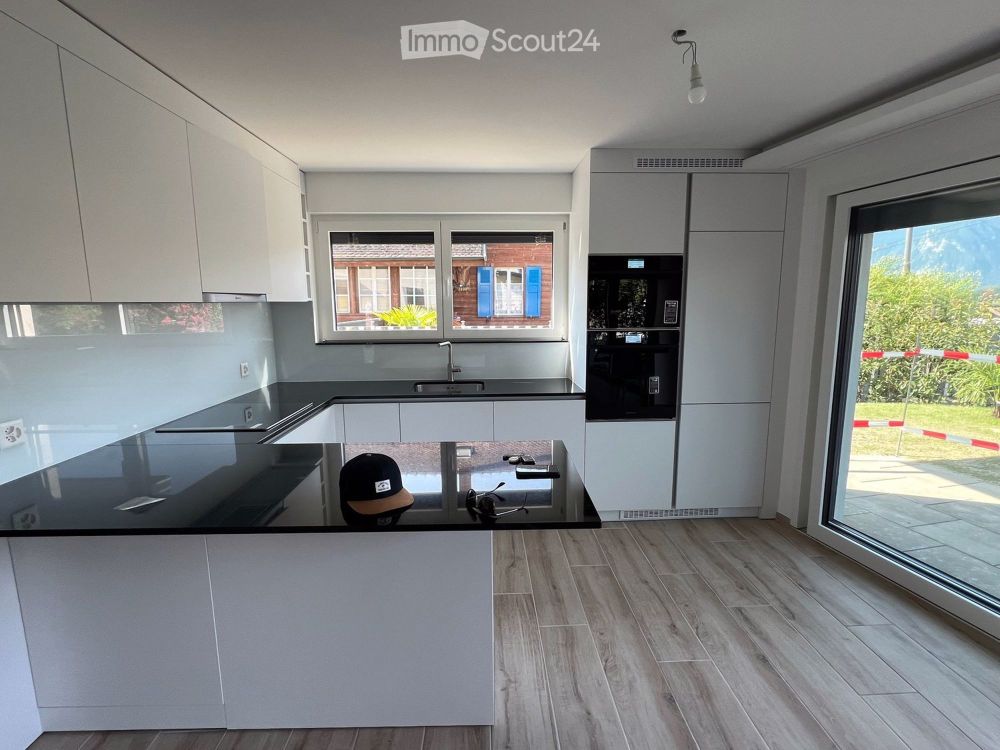 Moderne 5,5-Zimmer-Bifamilienhaus in Villeneuve mit Seeblick und Bergblick - Bild 4