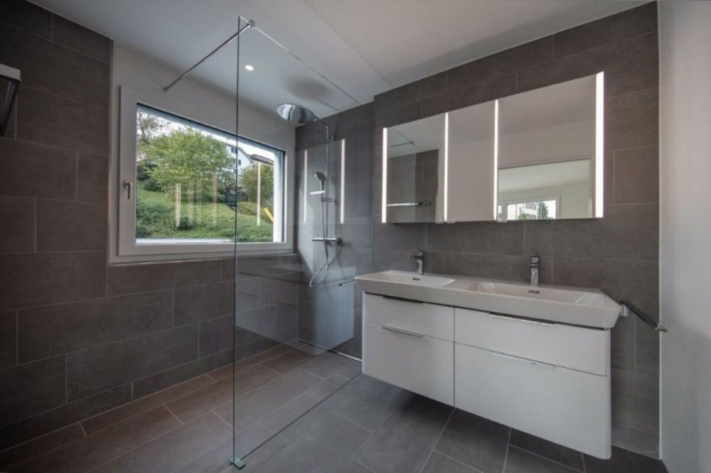 Zentral, modern mit grosser Terrasse und Seesicht (partiell) - Bild 5