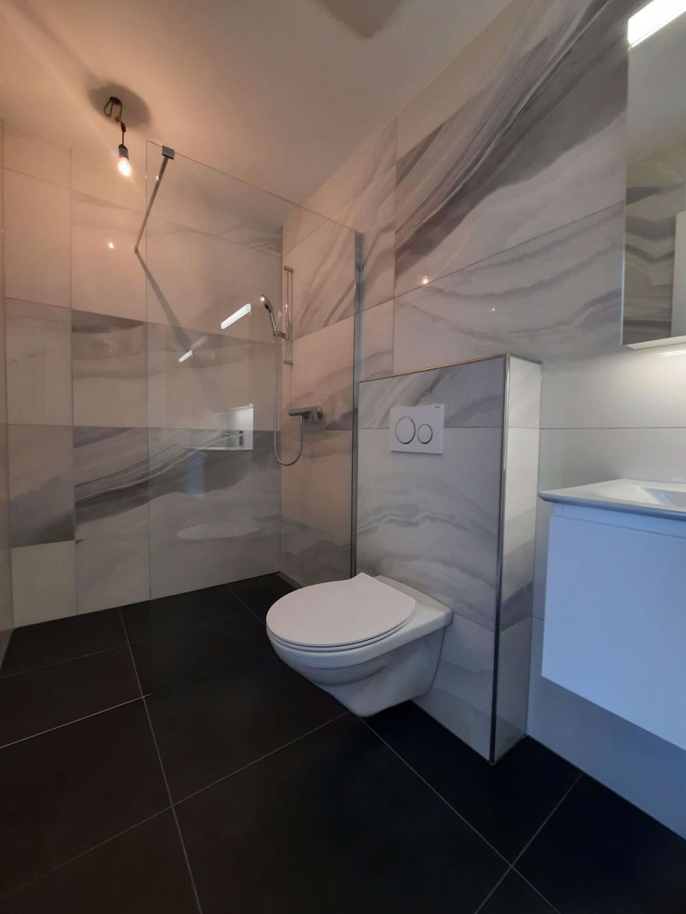 RUHIG UND HOCHWERTIG, AN BEVORZUGTER LAGE WOHNEN - Bild 5