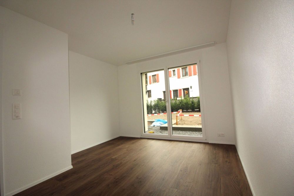 4.5-Zimmerwohnung mit höchstem Komfort im Steuergünstigen Wollerau zu vermieten - Bild 4