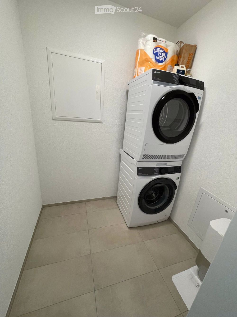 Online-Besichtigungen möglich - Moderne 2.5-Zimmer-Neubau-Wohnung mit grosser Terrasse - Bild 3