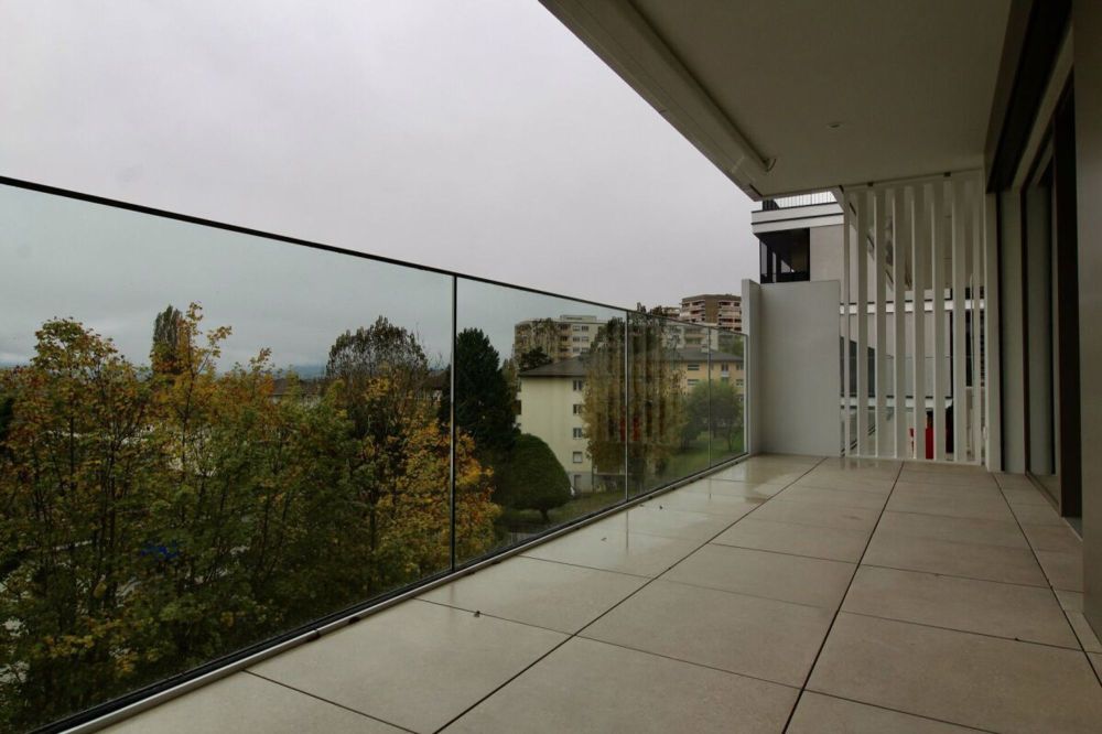 Zweizimmerwohnung, hell und neu, mit Aussicht und großer Terrasse - Bild 10