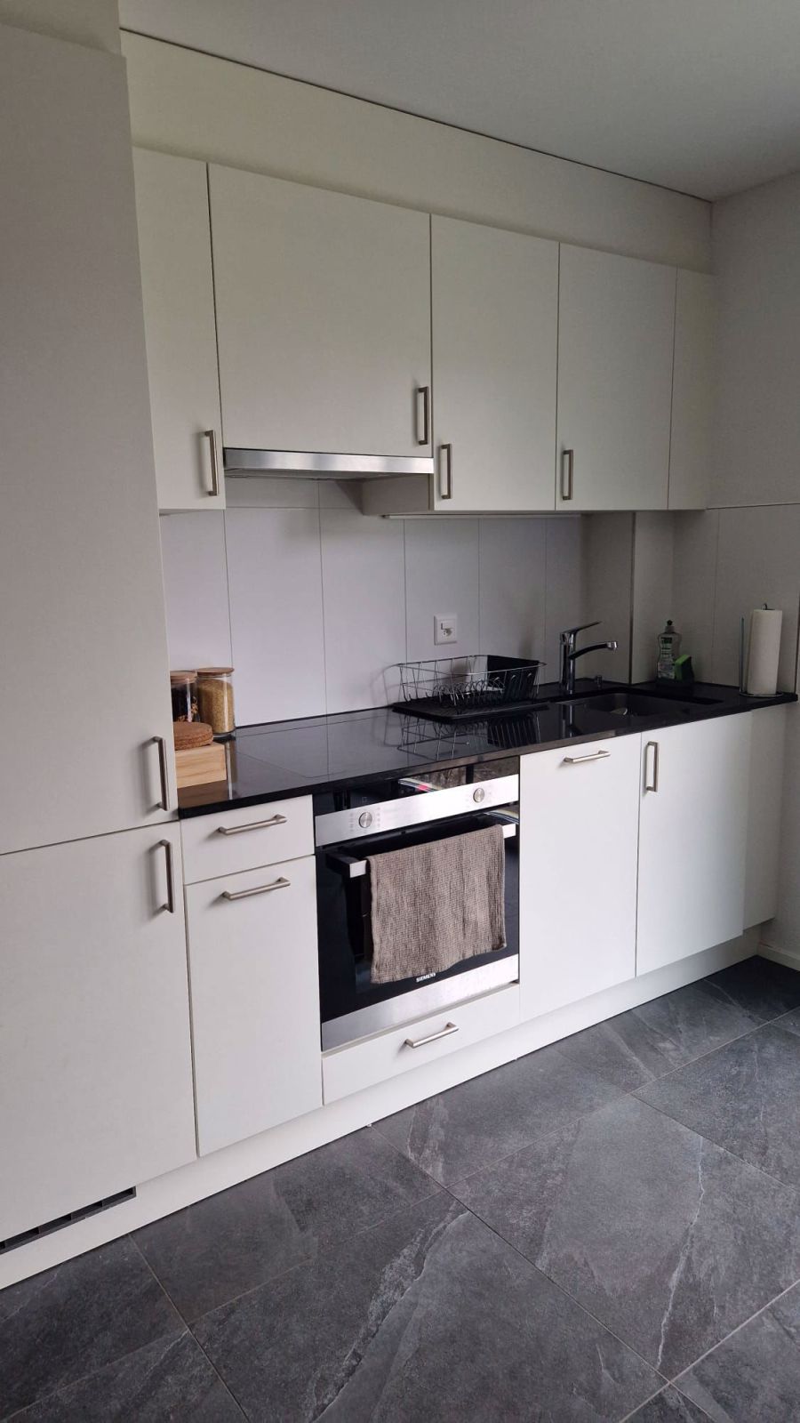 Ruhige 2,5-Zimmer-Wohnung in Grellingen – Tolle Lage, modernes Gebäude - Bild 2